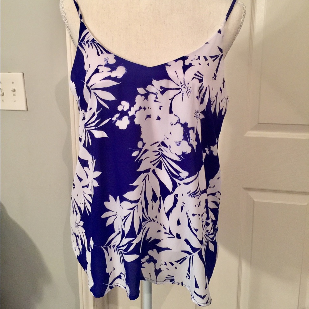 Tropical top